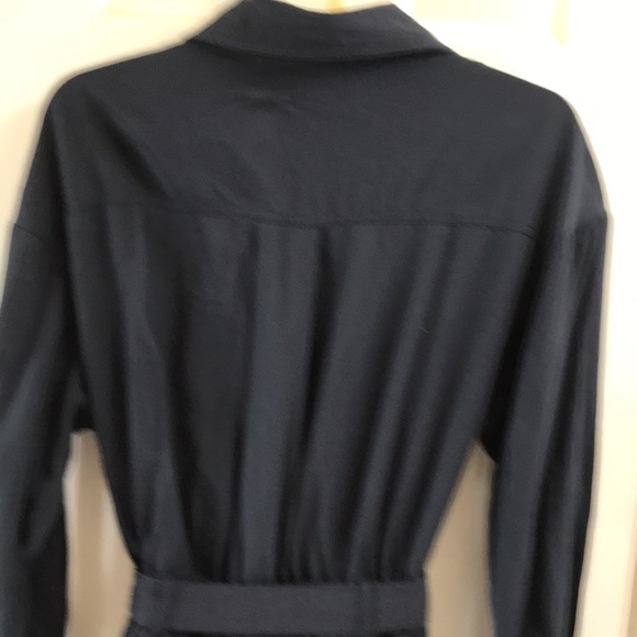 Vici long sleeve romper with front pockets and buttons. EUC - Picture 7 of 8